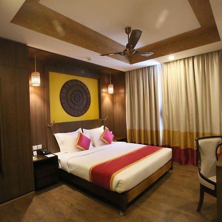 Vivin Luxury Suites Thiruvananthapuram Ngoại thất bức ảnh