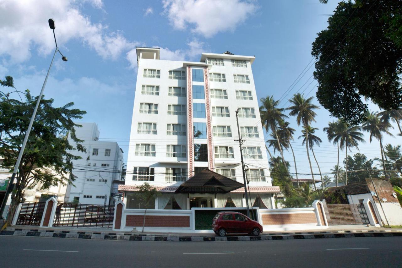 Vivin Luxury Suites Thiruvananthapuram Ngoại thất bức ảnh