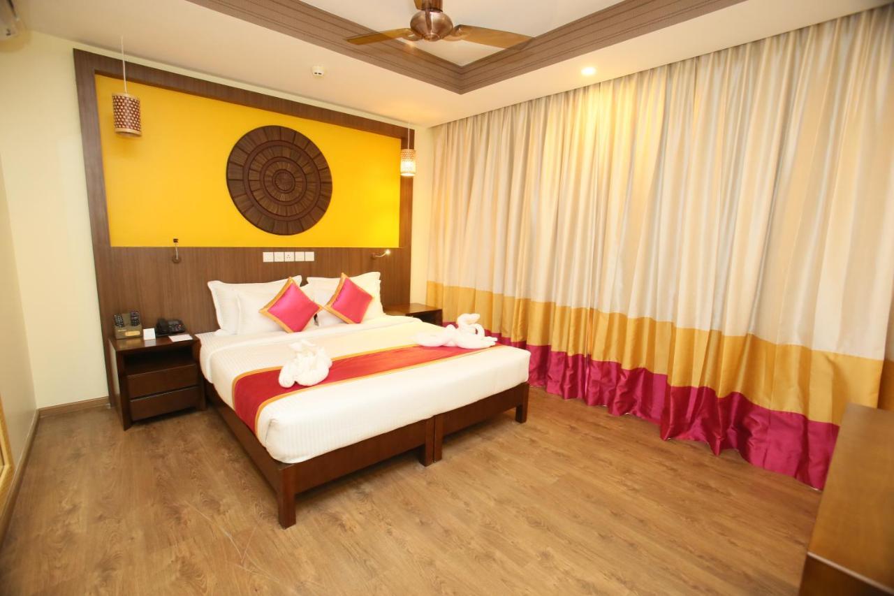 Vivin Luxury Suites Thiruvananthapuram Ngoại thất bức ảnh