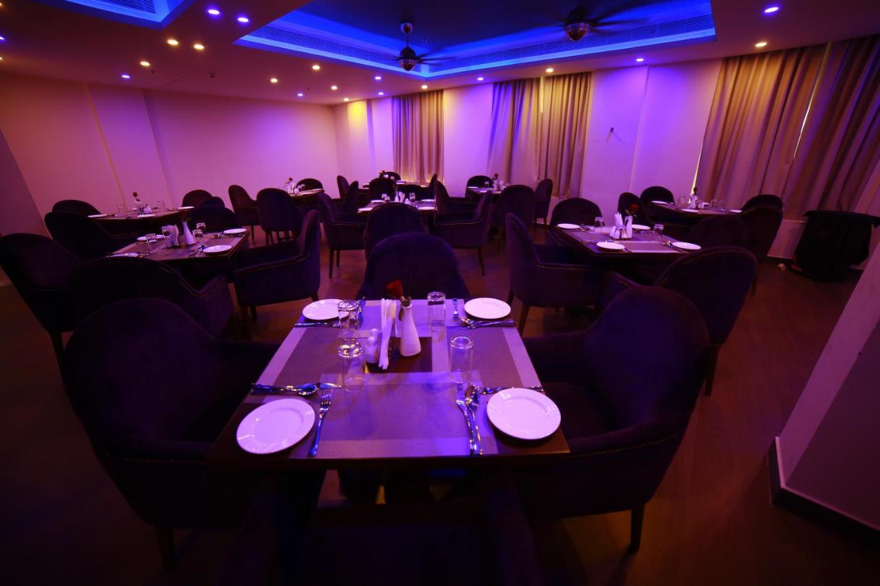 Vivin Luxury Suites Thiruvananthapuram Ngoại thất bức ảnh