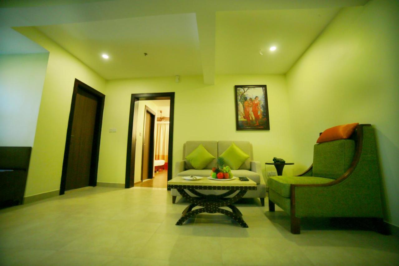 Vivin Luxury Suites Thiruvananthapuram Ngoại thất bức ảnh